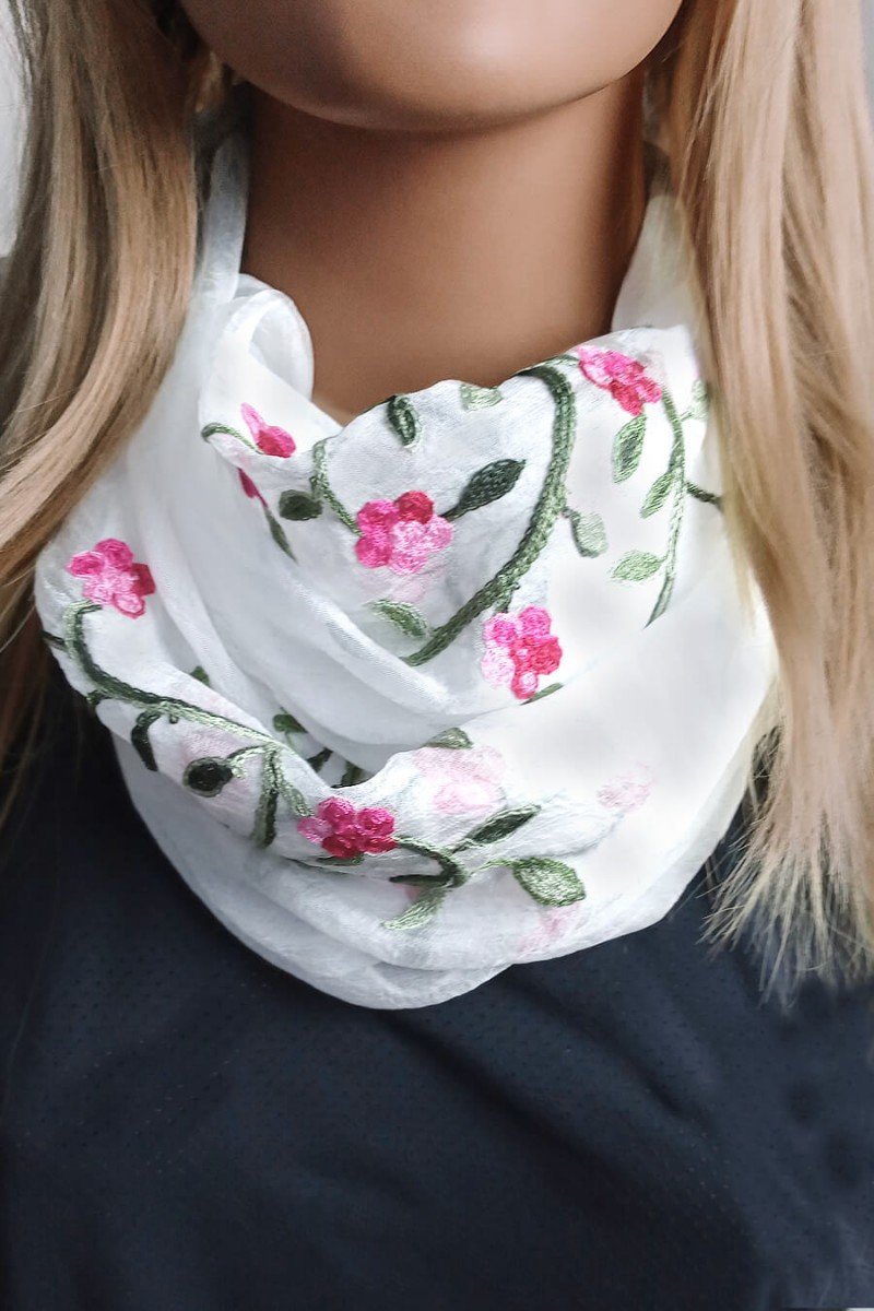 echarpe feminino sweet lucy cachecol branco feminino echarpe feminino sweet lucy cachecol branco feminino