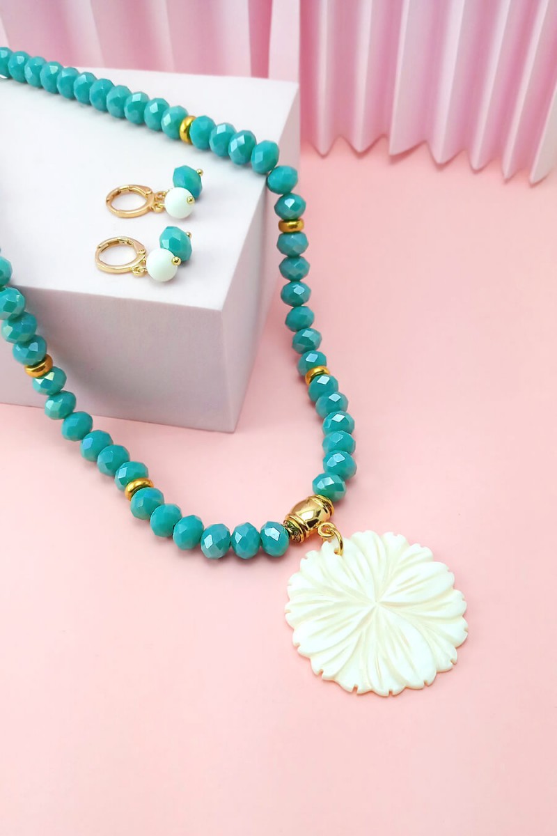 colar feminino com pingente colares femininos na moda